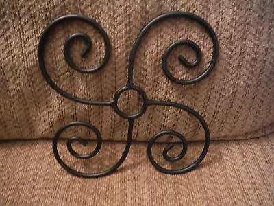 Black Metal Wine Rack Bottle Scroll For Top & Holds 4 Wine Glasses • $10.94