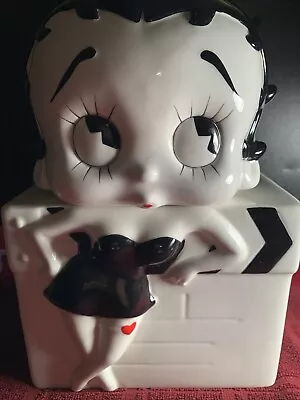 Vintage Betty Boop Cookie Jar By Benjamin Medwin Inc. New York 1995 • $15