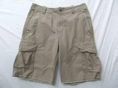 Old Navy Vtg Style Khaki Cargo 11in Shorts Snap Pocket Sz 32 Cut Offs DISTRESS  • $21.99