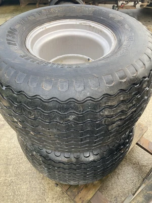 £750 • Buy Pair Of 520-50-17 Farm Trailer/Implement Wheel Tyres Flotation 6 Stud