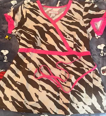 Koi Kathy Peterson Women's Nurse Scrub Top Small 115LF Zebra Pattern • $12.95