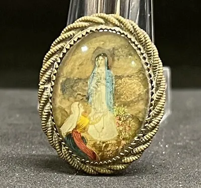 Miraculous Virgin Mary Antique Brooch Hand Painted Bombe Glass Delicate Awesome • $37.35