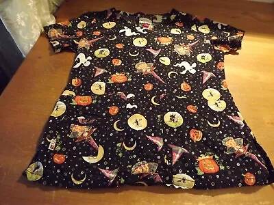 Mary Engelbreit HALLOWEEN Nurses Scrub Top SZ XS Extra Small • $15.99