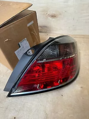 13222325 Rear RIGHT Taillight For Vauxhall Astra H Saloon & Hatchback • $45.40