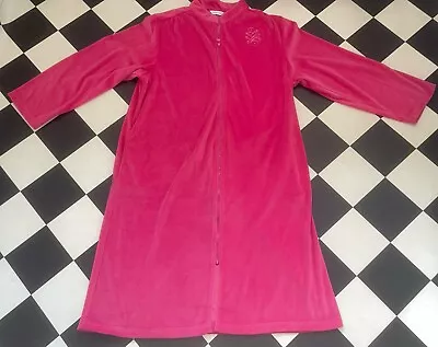 Ladies Size 16/18 Hot Pink Plush Housecoat Shapely Figures No Signs Of Wear • £10