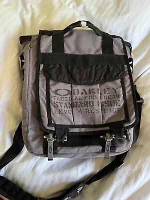 OAKLEY TACTICAL FIELD GEAR AP BAG SI Vertical Messenger Day Pack Sling • $100