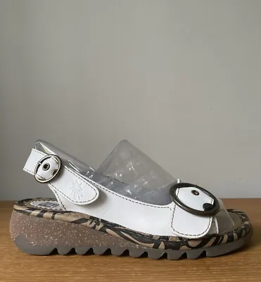 £18 • Buy Vgc Fly London Women’s Off-white Leather ‘tram’ Sandals-39/6