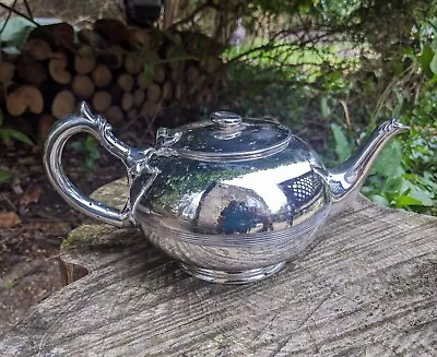 Vintage Walker & Hall Sheffield Metal ? Silver Plated 2 Pint Teapot 17070 • £9.85