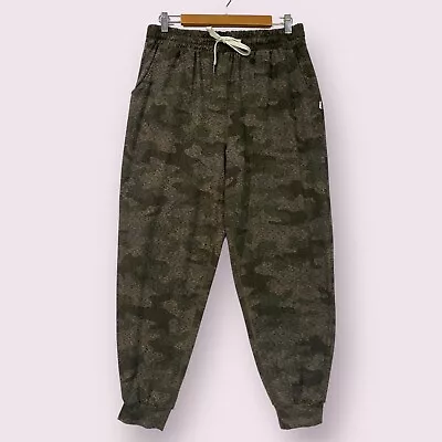 Feat Roam Camo High Waist Jogger Pants Sweatpants Women’s Size Medium $88 • $24.99