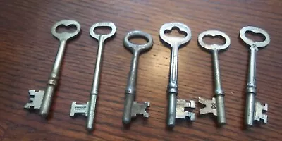 Lot Of 6 Vintage Skeleton Keys • $20