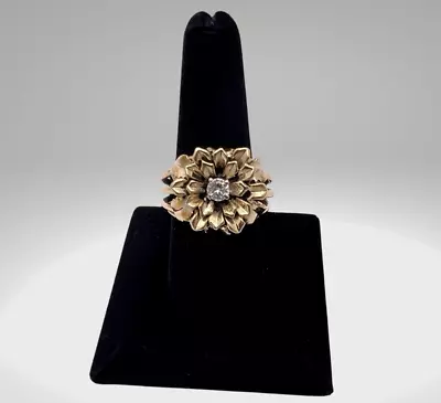 Vintage Diamond Floral Burst Ring 14KYG - Good Condition • $1329