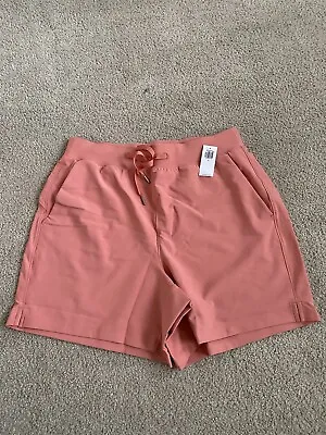 NWT Old Women’s SMALL Peach High Waisted Powersoft Shorts 5” Inseam • $17.99