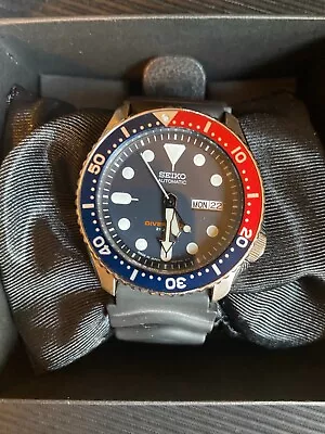 Seiko Automatic Dive Watch.  Awesome Condition!  Blue And Red AKA  Pepsi Watch  • $167.50