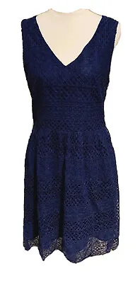 $16 • Buy Banana Republic Blue Lace Dress Lined US Size 4 Party Workwear