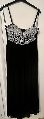 £25 • Buy Godiva Black Maxi Dress