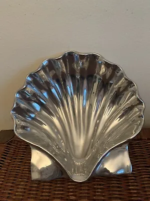 Mariposa Shell Dish Bowl - 1990 • $16