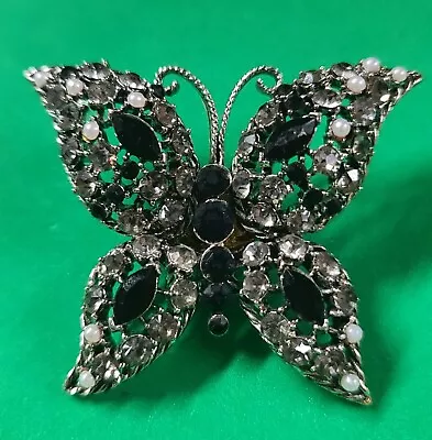 VINTAGE RHINESTONE BUTTERFLY BROOCH ~ WONDERFUL COLORS With Repaired Pin Used  • $4.95