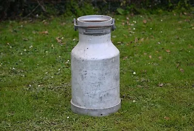 Vintage Old Aluminium Milk Churn Milkchurn Milking Pot 25L - FREE POSTAGE • $88.34