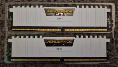 Corsair CMK16GX4M2D3000C16W Vengeance LPX 16 GB (2 X 8 Gb) DDR4 Memory - White • £21