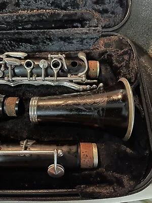 Selmer Omega Wood Clarinet. Intermediate. Scrolled Bell. Serviced And Cleaned • $350