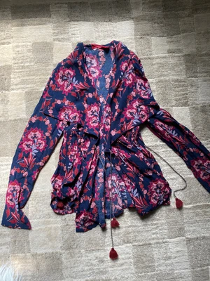 $15 • Buy Tigerlily Ladies Waterfall Jacket 6
