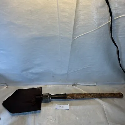 Vintage US WOOD 1944 WWII Folding Shovel- US MIlitary Issue COLLAR STUCK • $30