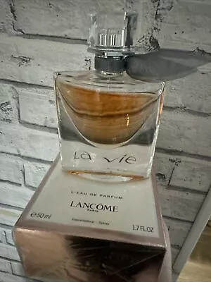 Lancome La Vie Est Belle Eau De Parfum Spray - 50ml • £26