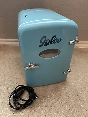 Retro Igloo Mini Fridge Model MIS129C-Blue 6 Can Beverage Mini Fridge **Tested** • $39.99