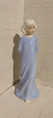 £2.99 • Buy SBL Regal House Collection. Girl With Teddy Bear. Figurine (13.5cm High)