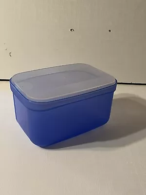 TUPPERWARE Blue Ice Cream Swing Box #2790 With Lid 2.2 Liter   2.3 Quarts • £5.83