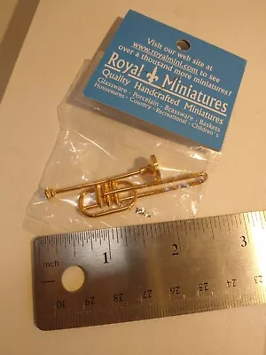 Miniature Dollhouse Horn Instrument Vintage 1291 B47 • $7