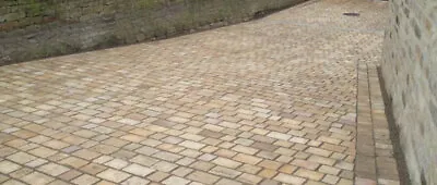 Fossil Mint Natural Sandstone 100x100 40-60mm Cobble Setts Outdoor Edging • £329.95