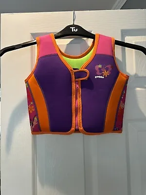 Zoggs Swim Vest Size 4-5 Years Weight 18-25kg In Good Condition • £9.99