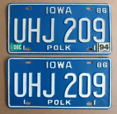 Vintage Iowa Matched Pair Vehicle Auto License Plate Steel Blue Car Tag UHJ 209 • $14.97