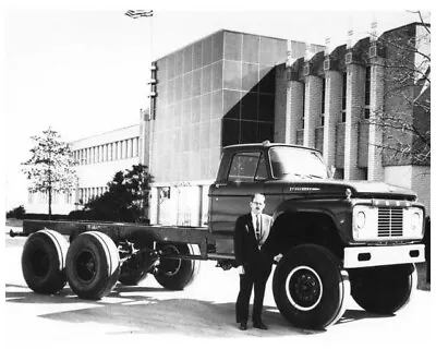 1960s Ford T-800 Marmon Herrington 10 Wheel Truck Cab & Chassis Press Photo 0243 • $13.67