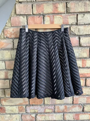 £10 • Buy Stunning Black Reiss Skirt Size 10 Fully Lined In Excellent Condition.
