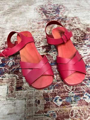 Zara Kids Girls Red Sandals  Size 3 (EU 34) Big Girls Brand NEW!! • $18