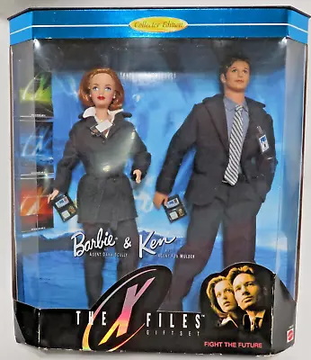 NRFB 1998 Barbie Collectibles THE X-FILES Gift Set #19630 • $59.99