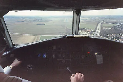 Court Line BAC 111 G-AXMF Flight Deck Arr Munich Airport -  6x4 Print • £1.99