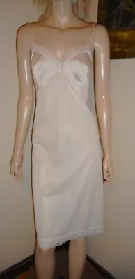 Vintage Vanity Fair 10-103 Beige Lace Trim Full Dress Slip Size 24  38/44 • $9.99