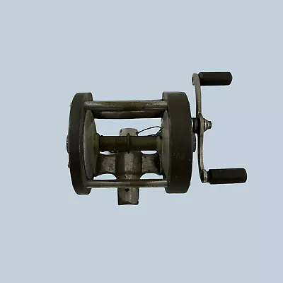 Vintge A.F. Meisselbach #100 Level Clicker -  Winding Fishing Reel • $35