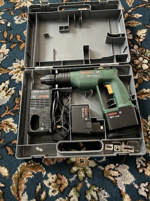 £10 • Buy Bosch PSB 12VSP-2 Cordless Hammer Drill (Needs A New Battery) ￼