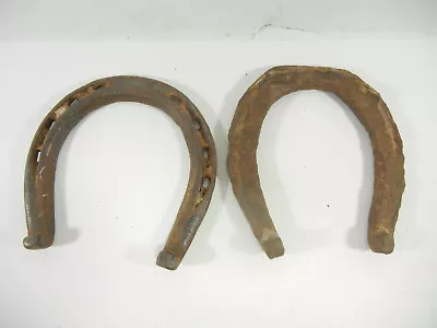 $11.99 • Buy Lot Of 2 Old Vintage Rusty Iron Horseshoes Western Primitive. E1022L