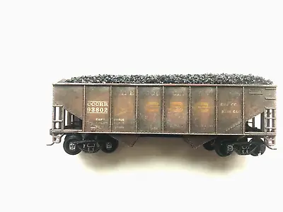 HO SCALE ATHEARN CAPE COD CENTRAL CCC 93802 2-BAY HOPPER Built Weathered W/load • $40