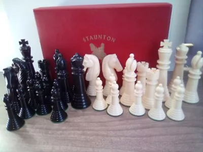 Vintage Staunton Varsity Chess Set 32 Pieces In Leatherette Wood Box • $30
