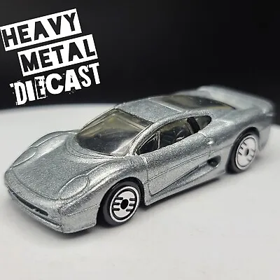 Hot Wheels Jaguar XJ220 W/ UH Ultra Hots Wheels (1992 HW Blue Card New Models) • $4.95