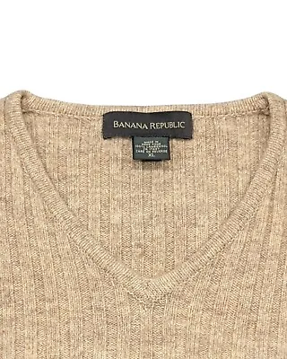 Vintage Banana Republic V-Neck Pullover Sweater Men's XL Beige 100% Lambs Wool • $24.99