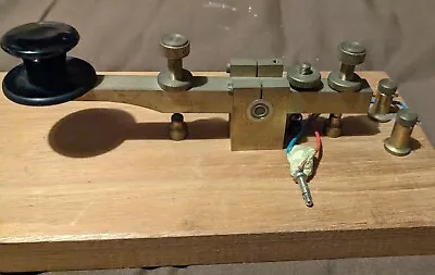  Straight Morse Key. • £10