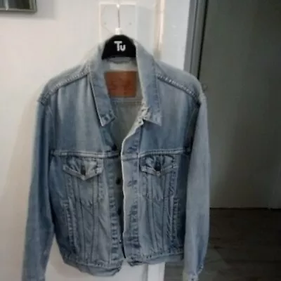 Levis Denim Jacket • £15