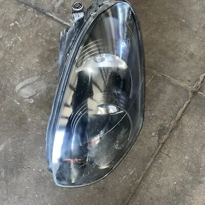 05-06 Infiniti G35 Sedan Driver Left Headlight Assembly OEM 26060-AC70A • $82.05